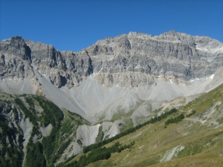 Substrato affiorante in parete (Bardonecchia, TO)